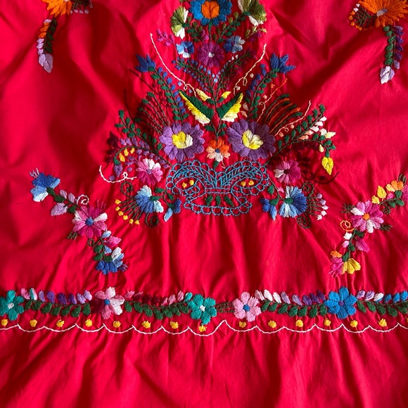 Gorgeous red Mexican embroidered dress! - Picture 3 of 7